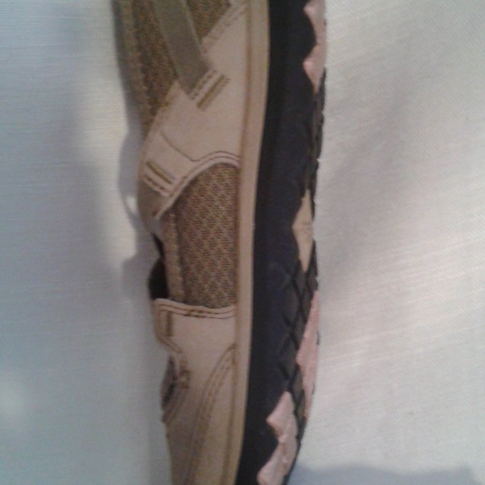 Clarks Shoes - Picture 4 of 7